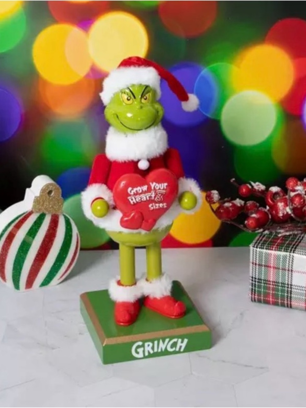 Santa Grinch With Heart Wood Nutcracker